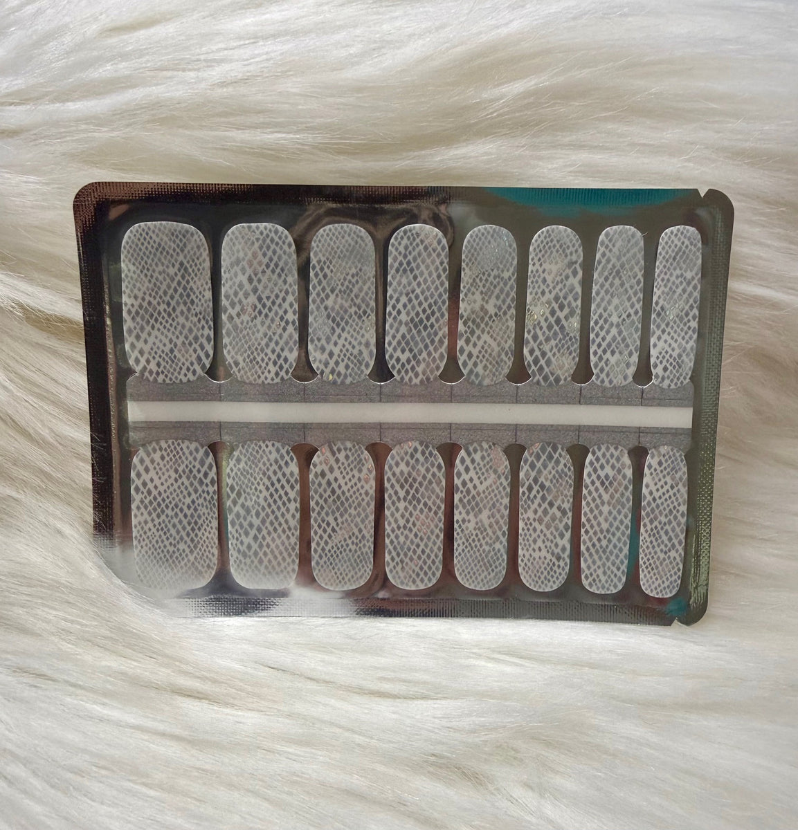 Name Me! – Momma Cats Nail Wraps